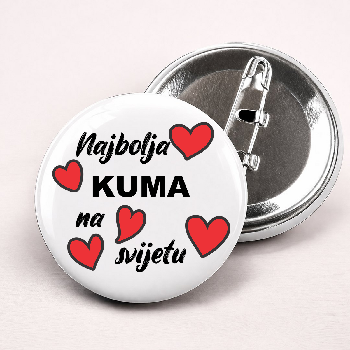 Najbolja kuma na svijetu 2 - Bedževi – prikaz izdelka